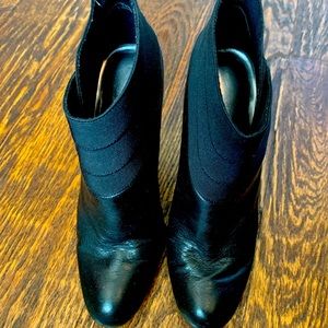 Calvin Klein high heels leather shoes